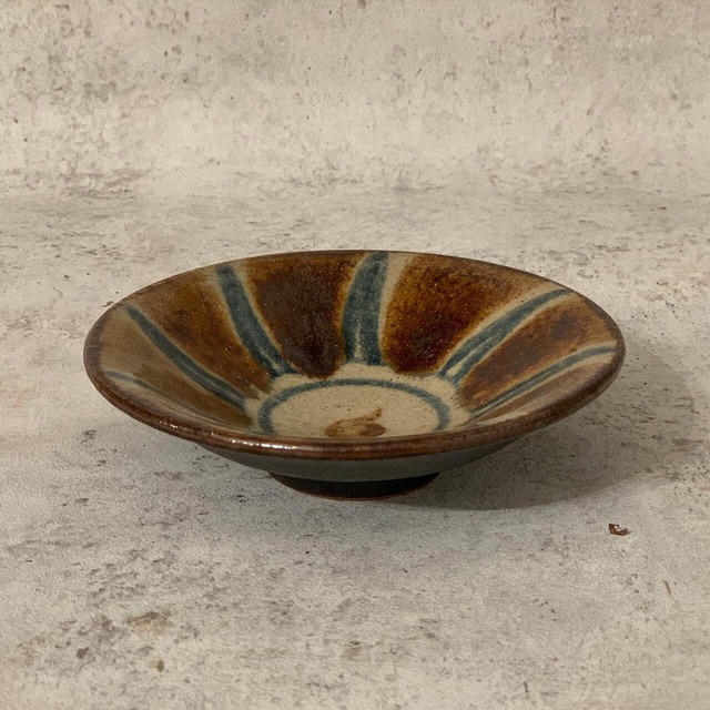 やちむん　食器（ひまわり）