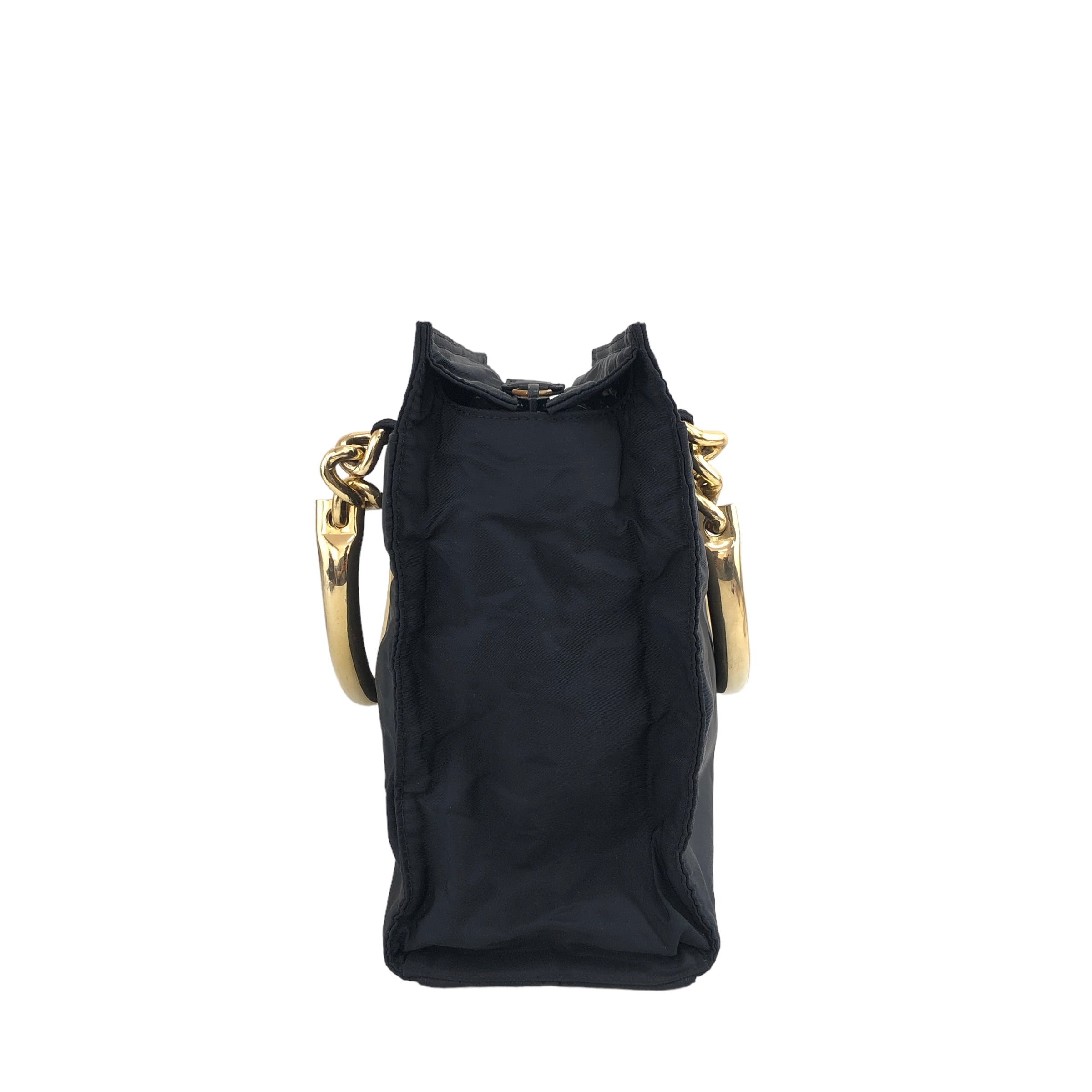 PRADA プラダ トライアングルロゴ ナイロン メタルハンドル