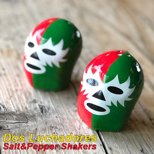 Dos Luchadores Salt&Pepper Shakers ドスルチャドールソルト＆ペッパーシェーカー 塩・胡椒 KIKKERLAND キッカーランド DETAIL