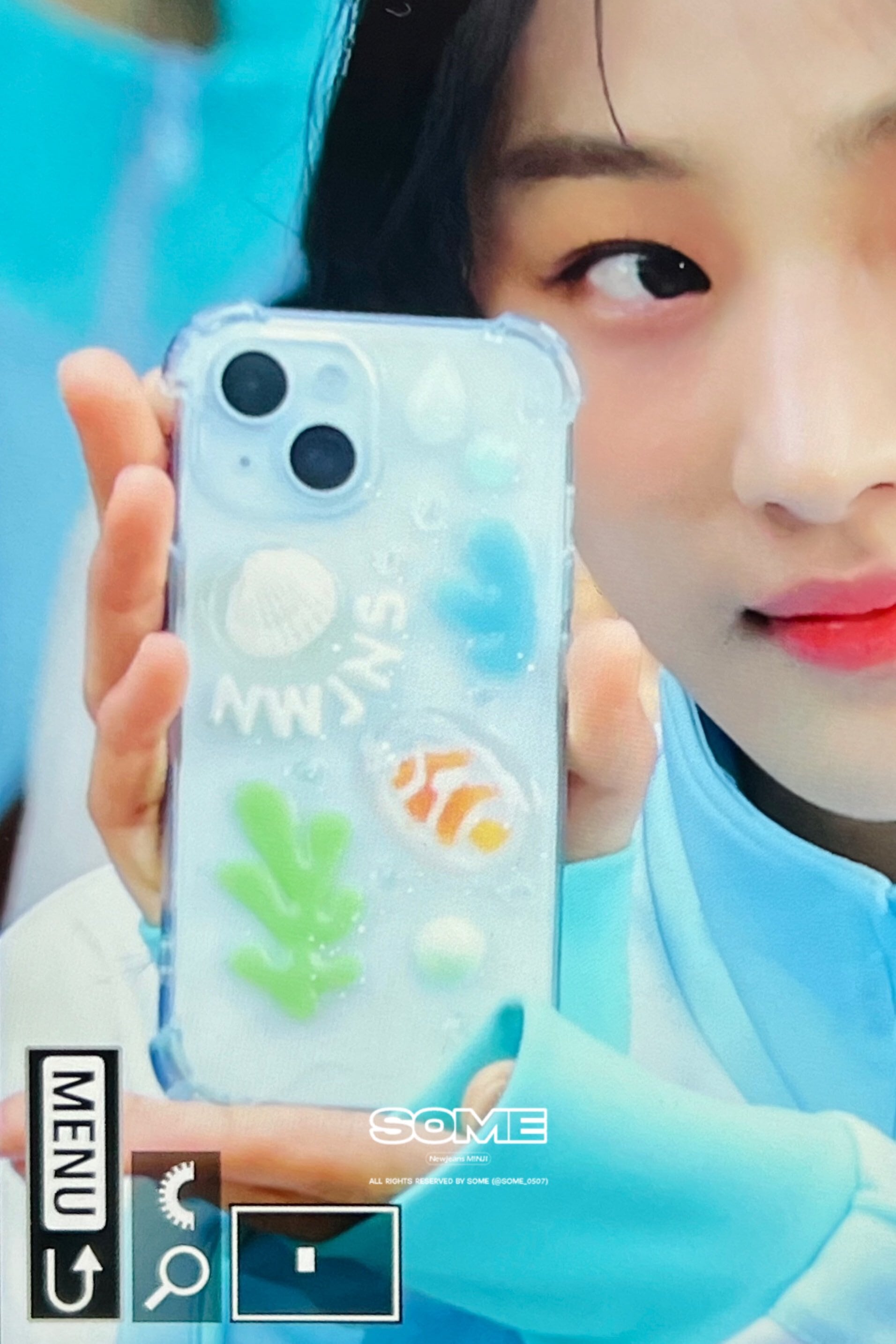 ☆New Jeans ミンジ着用！！【BY THE BUSAN SEA】イニシャル ケース