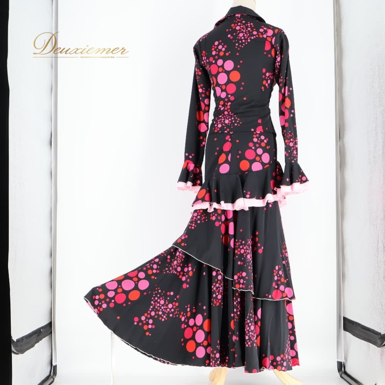 フラメンコ 衣装 トップス ブラウス ファルダ スカート ツーピース セットアップ ブラック系 レッド系 ピンク系 黒 ピンク 赤 オレンジ ナオミコレクション Naomi Collection 水玉 ドット 柄 模様 ダンス パーティ 発表会 フラメンコ衣装 上品 ステージ衣装 発表会衣装 舞台衣装 ダンス衣装
