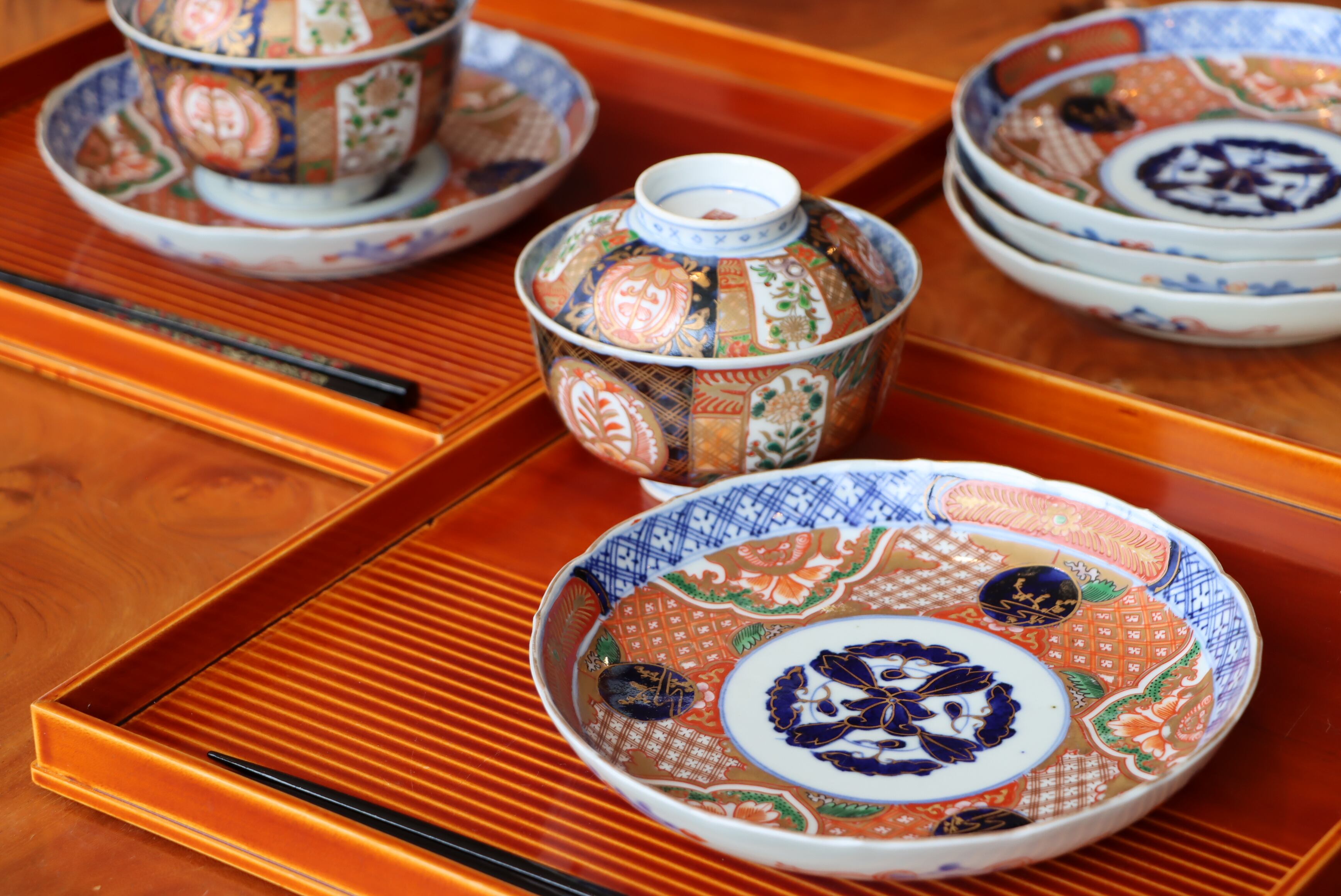 中皿 六寸 伊万里焼 色絵 獅子文 | (有)新原美術