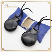 フラメンコ 小物 HERNANDEZ パリージョ カスタネット ブラック系 楽器 小道具 舞台 ペア 両手 黒 青 白 ケース ケース付き 発表会 レッスン 練習 ダンス小物 パフォーマンス フラメンコ用品 ブルー系 ホワイト系