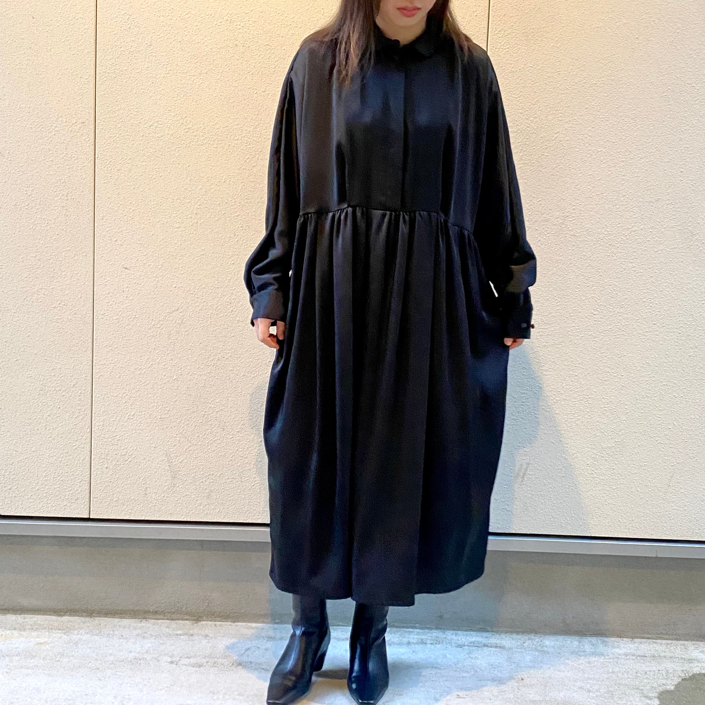 mizuiro ind/サテンラウンドカラーフロントフライワンピース | 20ｰtwentyｰ