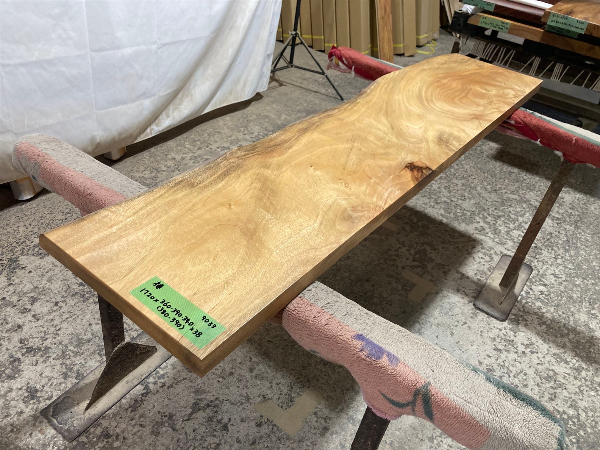 クス9033 楠 一枚板無垢材 1720x360‐390‐340x38mm ダイニングテーブル クス9033 楠 一枚板無垢材 1720x360‐390‐340x38mm ダイニングテーブル