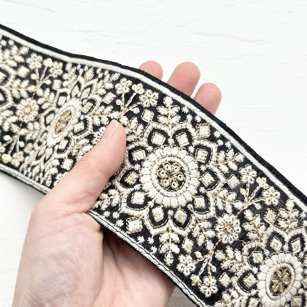 オリエンタル [ブラック］インド刺繍リボン 1872 | インド刺繍リボン