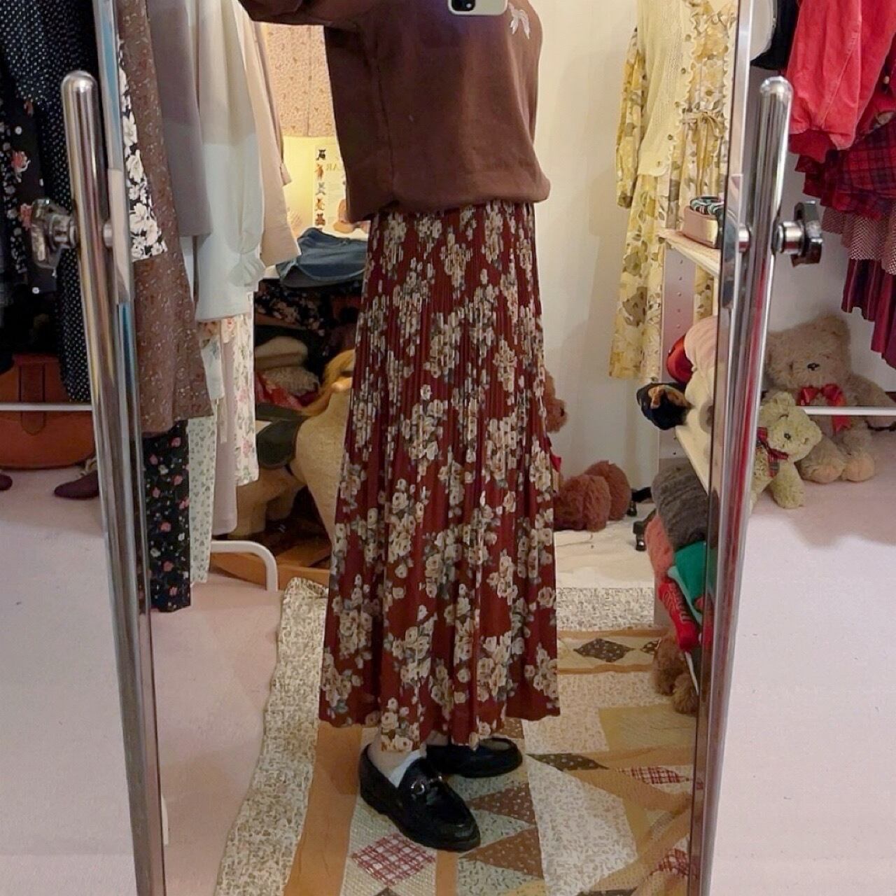 white rose pleats long skirt