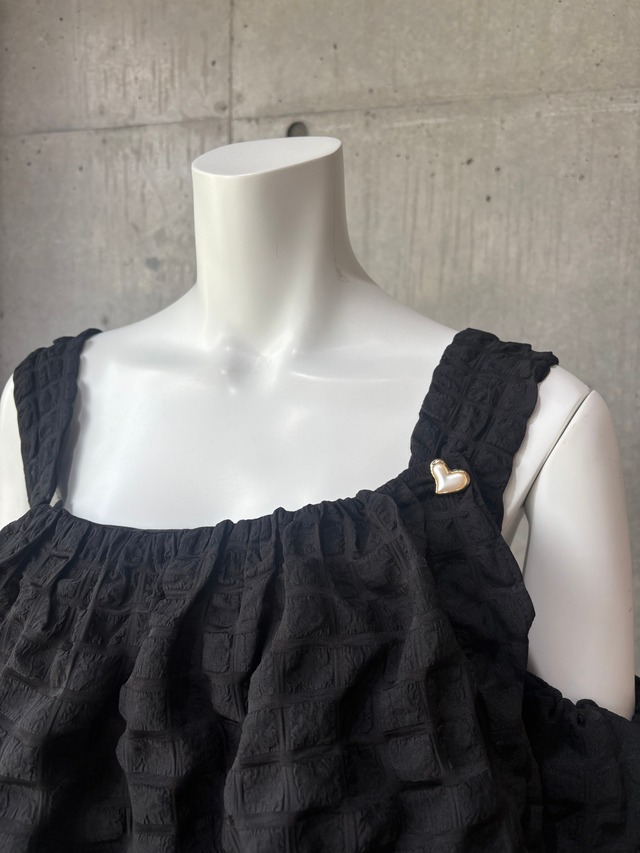 （original)フリルオフショルトップス