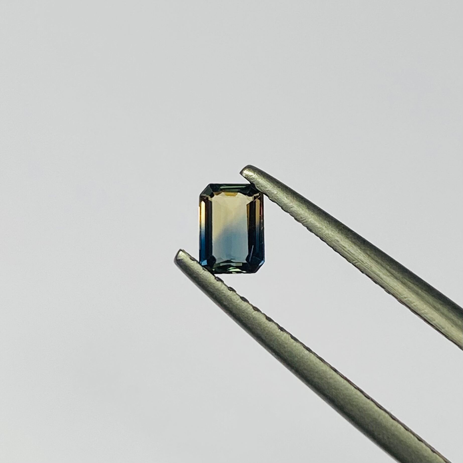 山と夕焼けサファイア