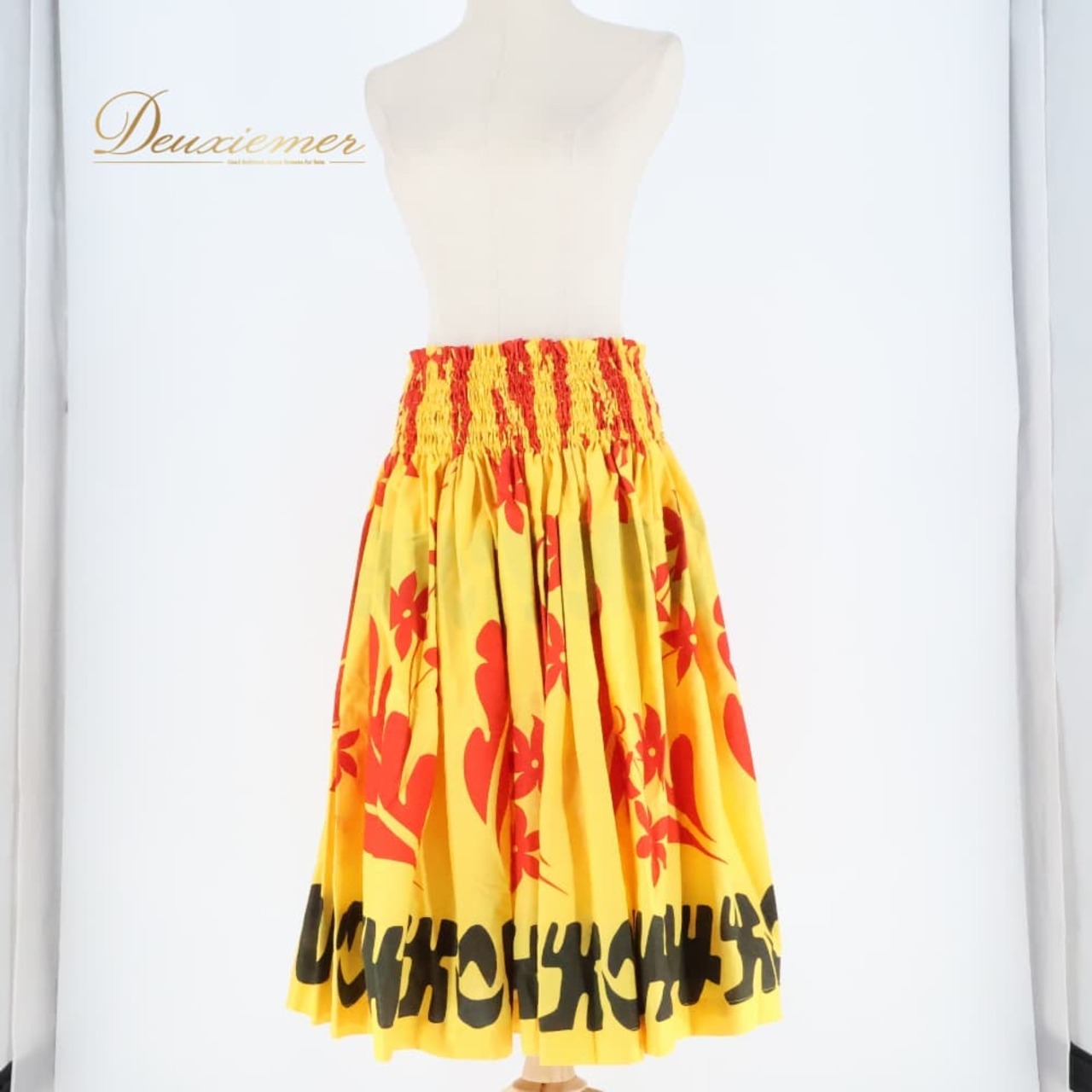 フラダンス 衣装 パウスカート イエロー系 ティアレ柄 カヒコ柄 シングル 華やか 鮮やか 明るい かわいい 黄 赤 黒 ダンス衣装 ハワイアンダンス レディース ハワイアン アロハ ハワイアンプリント フラ ダンス レッスン 練習 レッド系 ブラック系