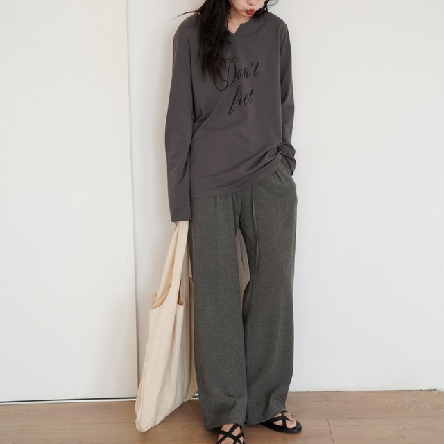 v-neck logo print top　J00183