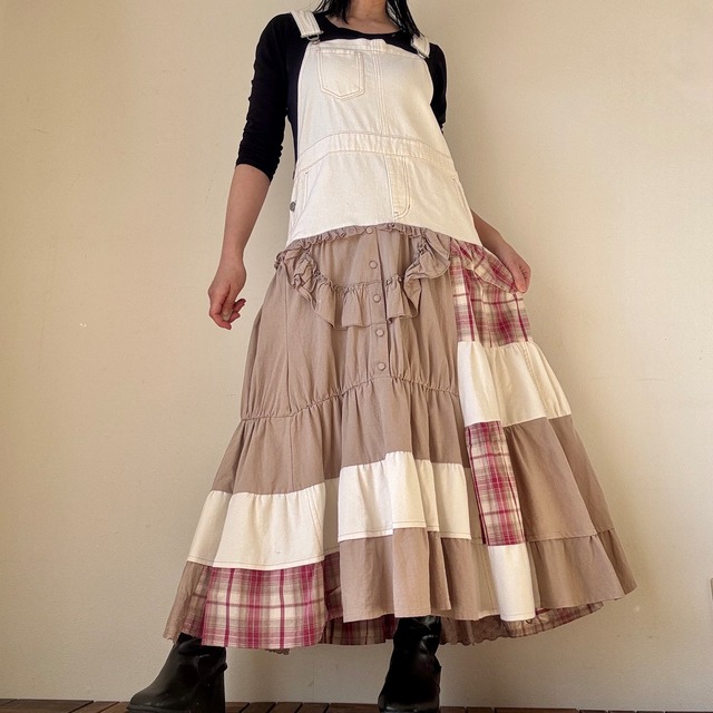 No.002 古着リメイク赤チェックジャンパースカート 肩紐長さ調節可