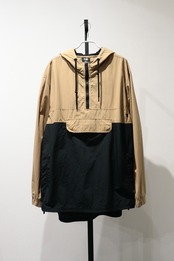 Beige×Black 2 tone nylon pullover jacket