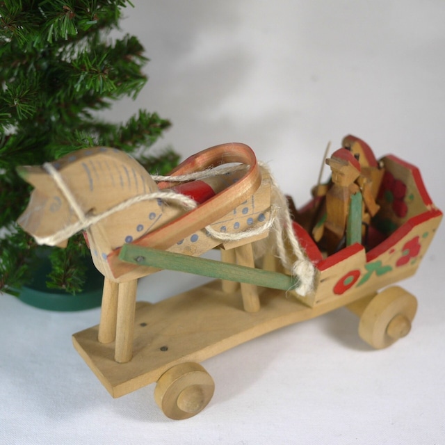 フェドセエフスカヤ斧細工 木馬橇&人形 USSR