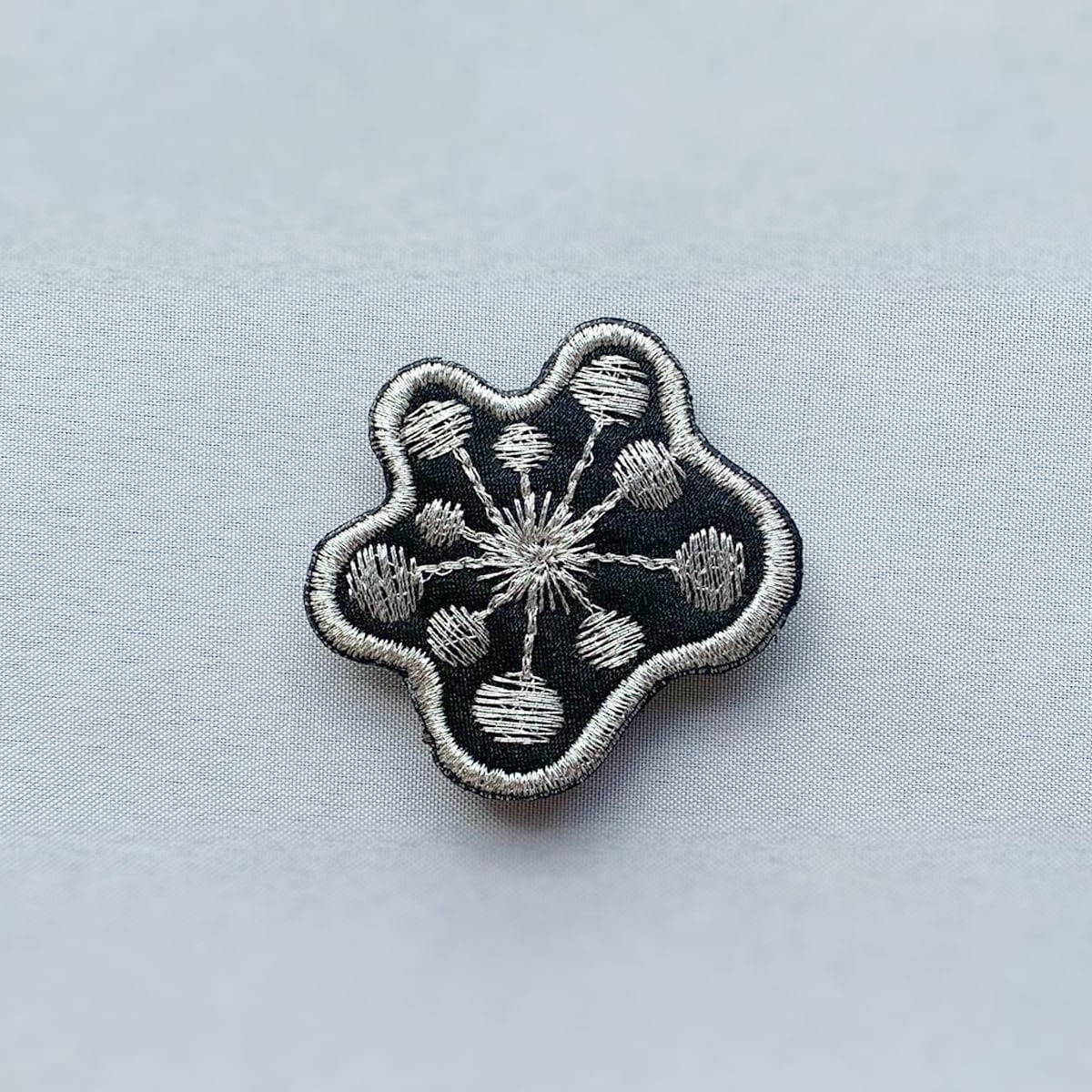 刺繍ブローチ ga.la (br-075)2色