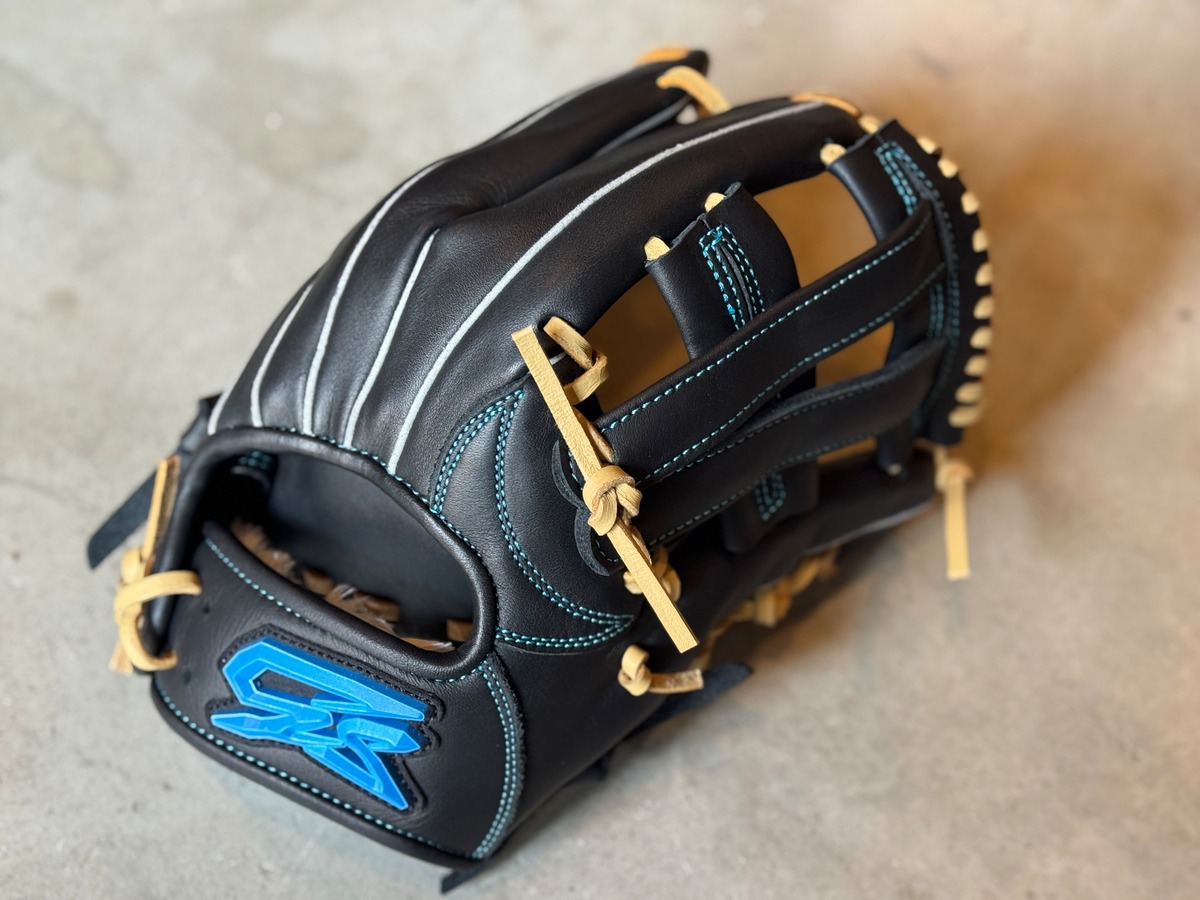 限定モデル【GS】ジュニア用グローブ “L” ブラック×ブルーラベル 