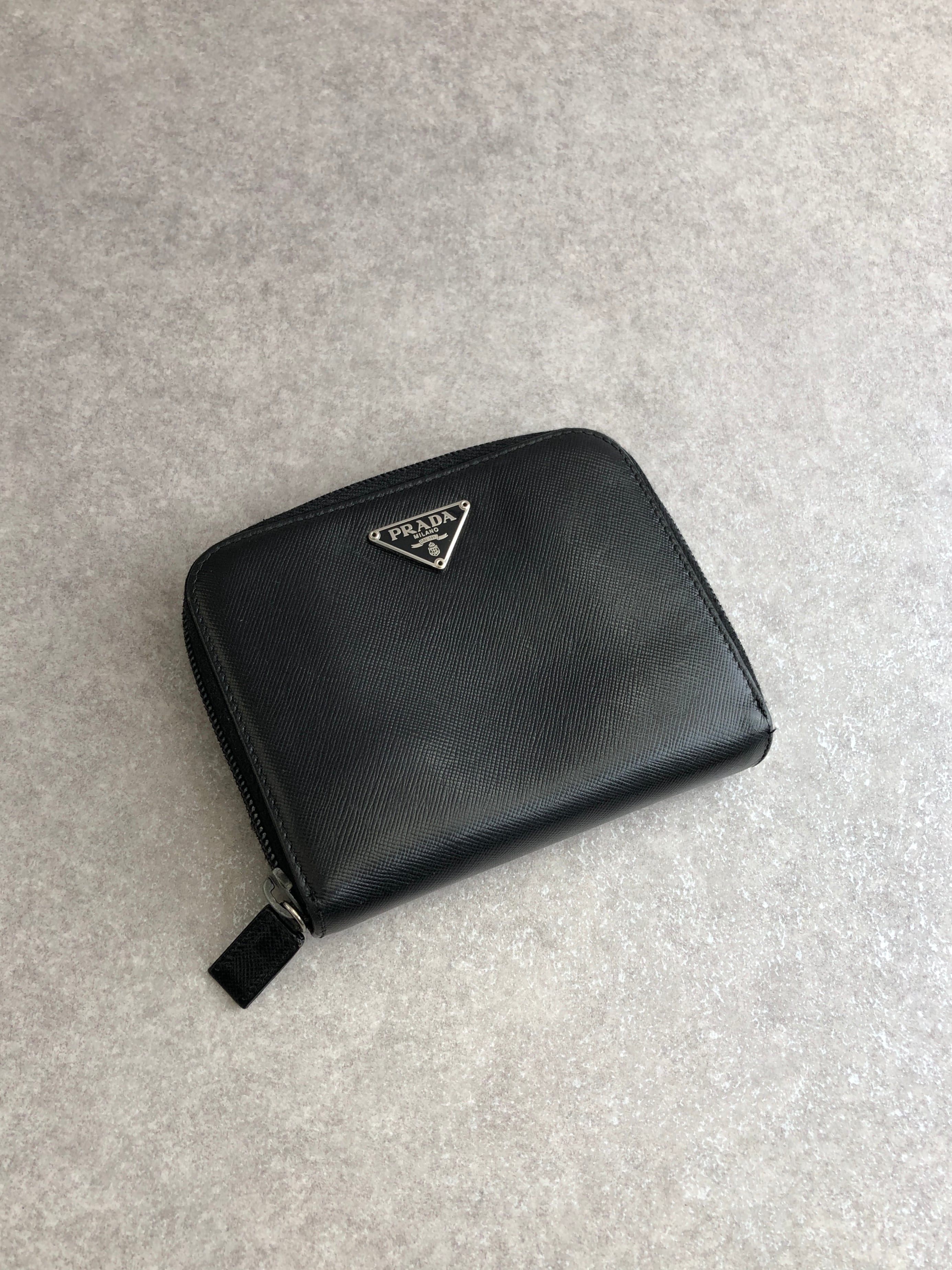 PRADA プラダ 財布 ブラック トライアングルロゴ レザー vintage