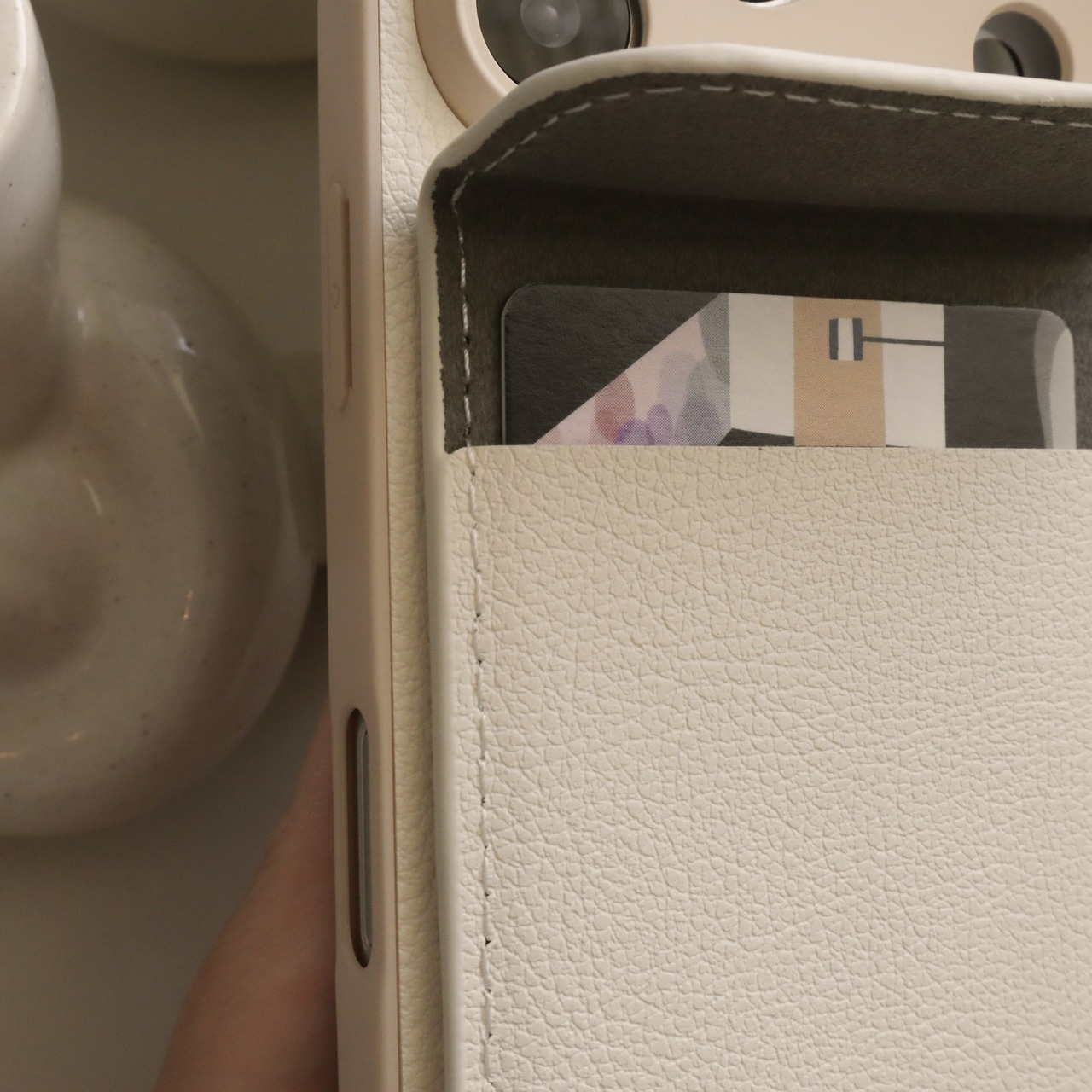 ［ phone case ］white pocket