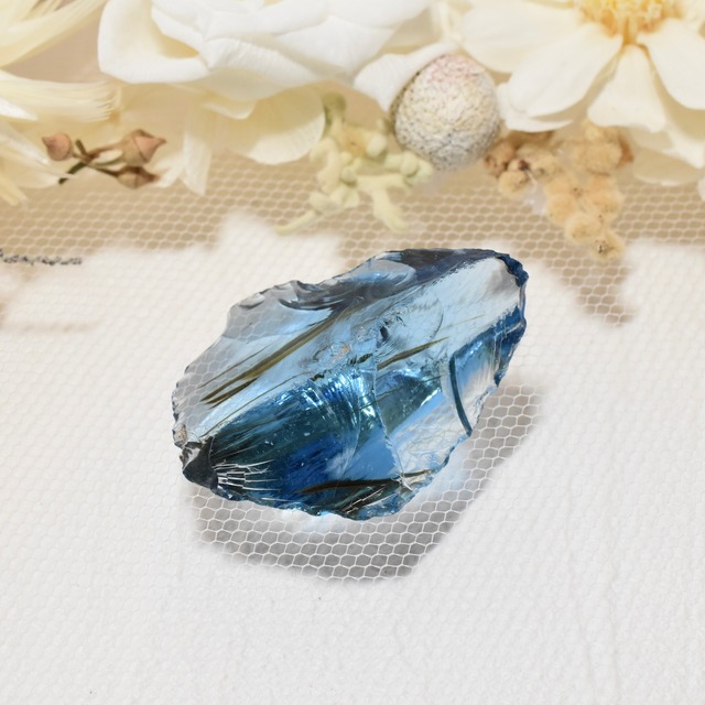 インドネシア産アンダラクリスタル原石 オーシャンブルー&ブラウンバイカラー