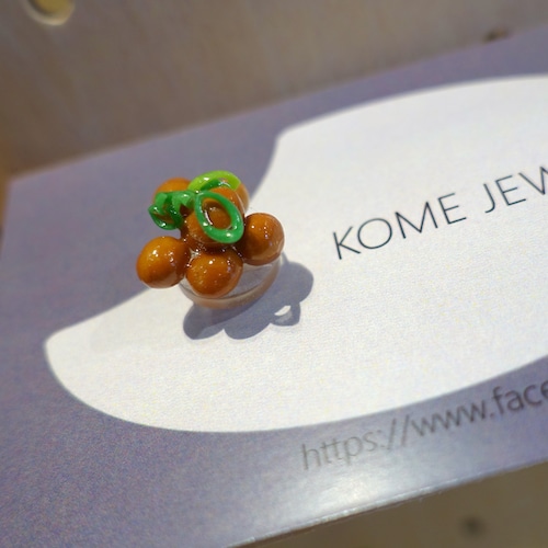 KOME JEWELRY／納豆ブローチ