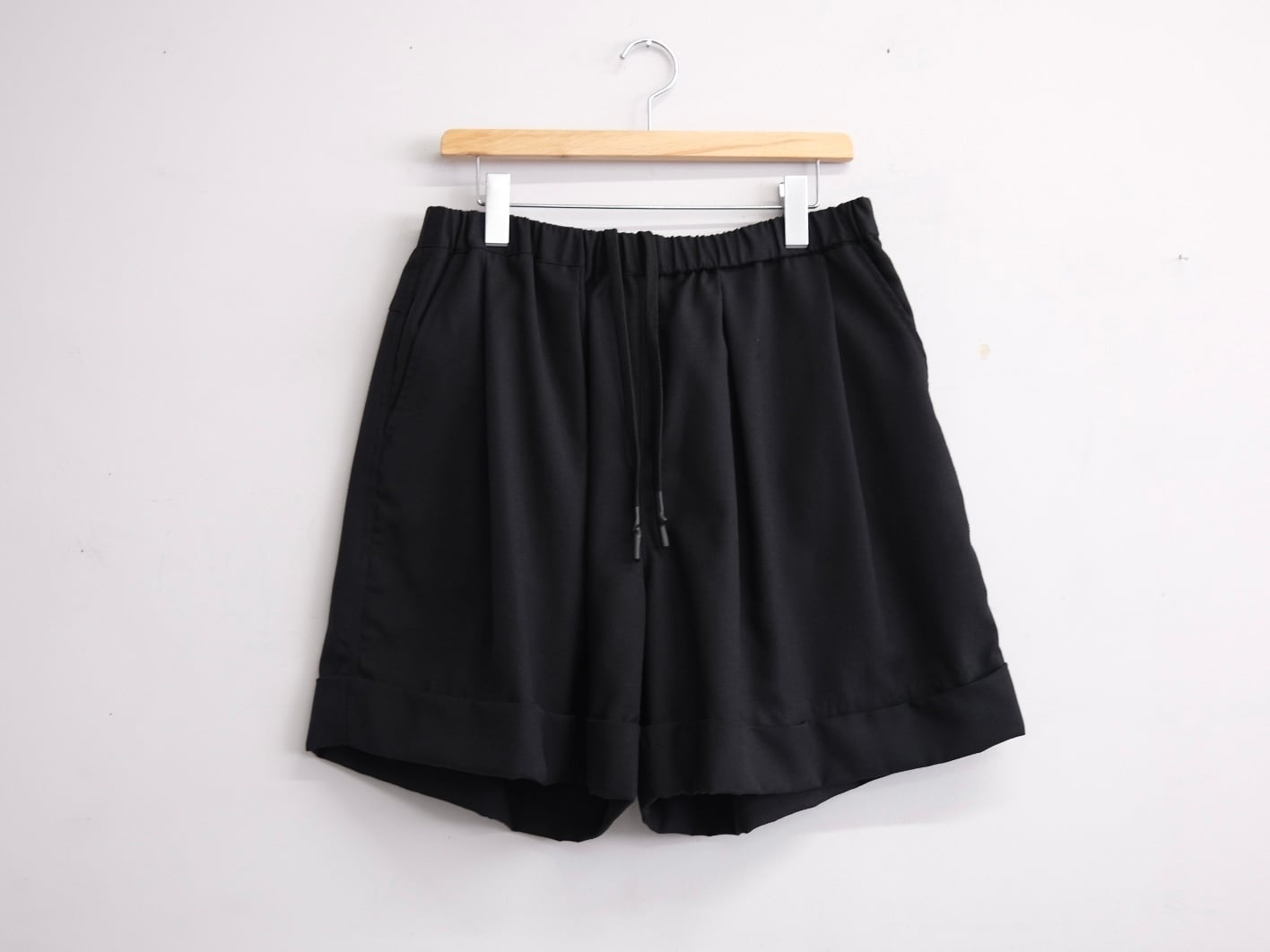UNTRACE | Lapel online store