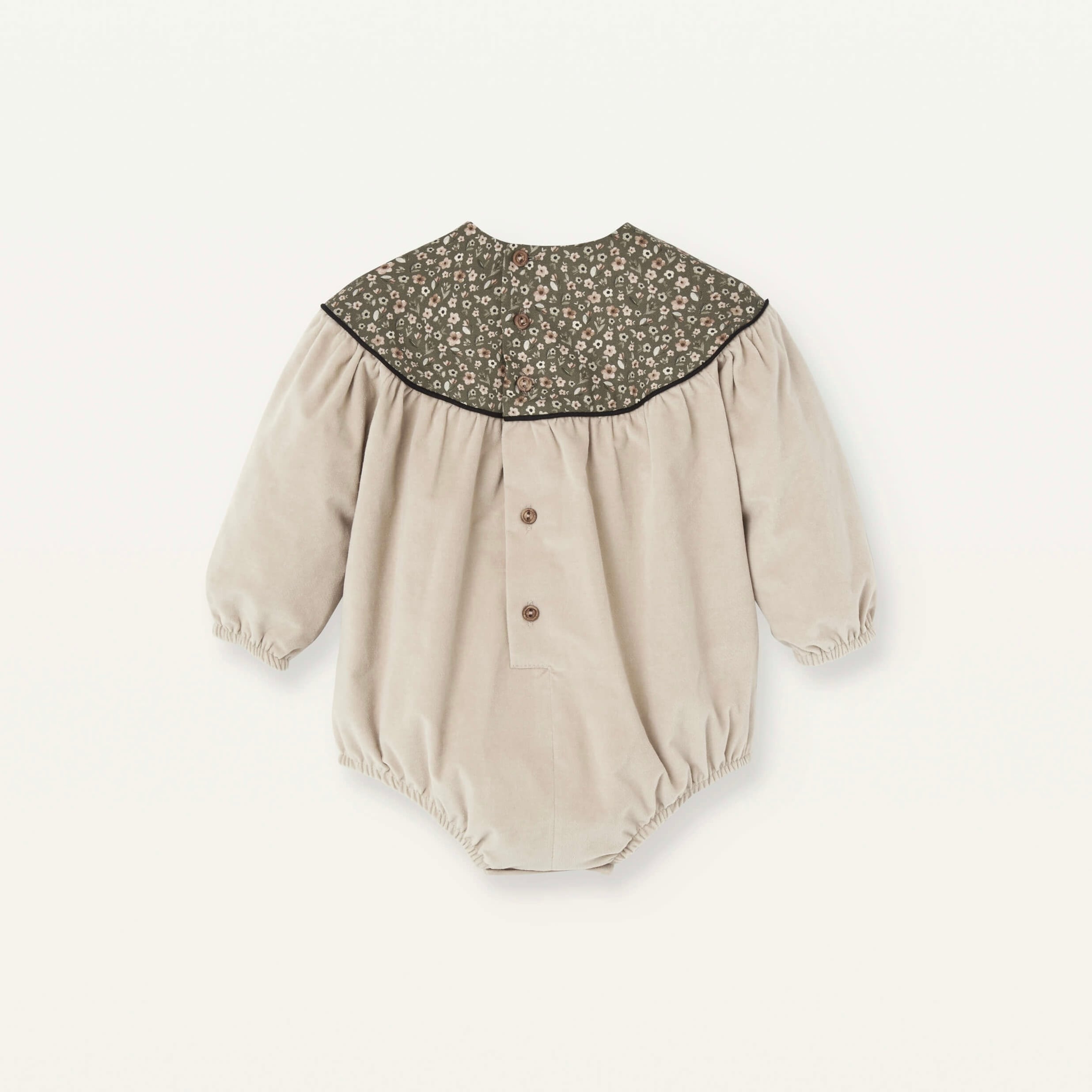 Popelin】Mod.1.2 Beige romper suit with yoke | RIRIBELL