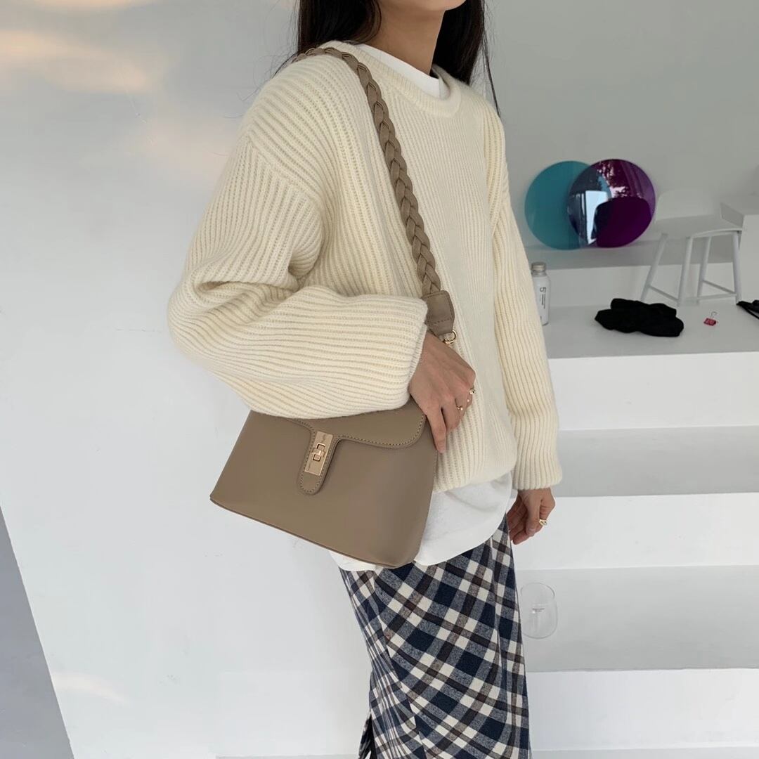 ツイストベルト　ショルダーバッグ　AS103-005