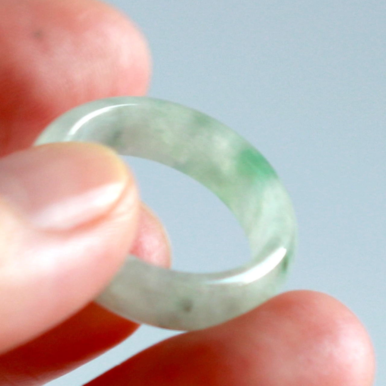 【16,5号】透明感あふれる 天然翡翠リング くり抜き甲丸リング A貨翡翠 jd_rg1481