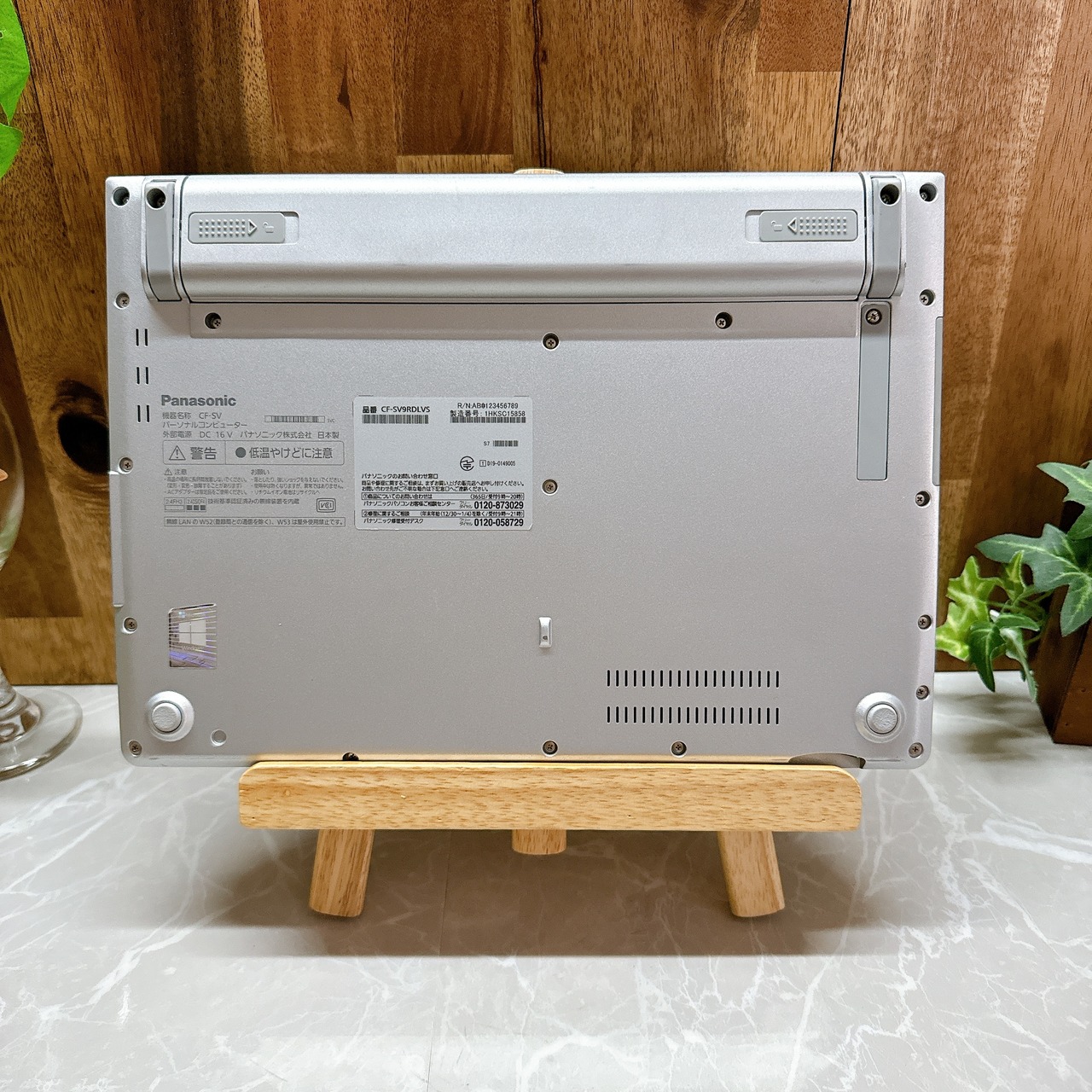 2020年式 Panasonic Let’s note SV9 第10世代 Core i5 / メモリ8GB / SSD 256GB / 12.1インチ FHDディスプレイ