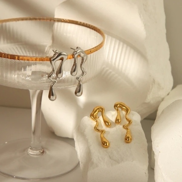 金アレ対応 リキッドラインメタルピアス(0999)