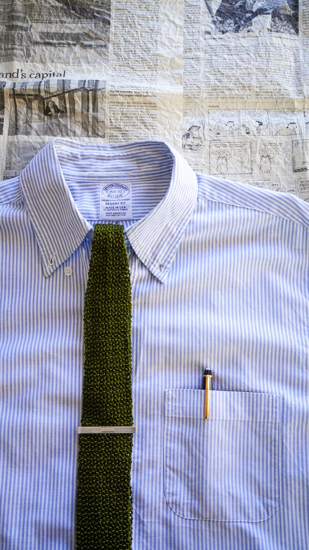 未使用級 ブルックス ブラザーズ ネクタイ ニットタイ ナロータイ 金刺繍 黒 83b54ae51dc1f674200d00d4be2b94