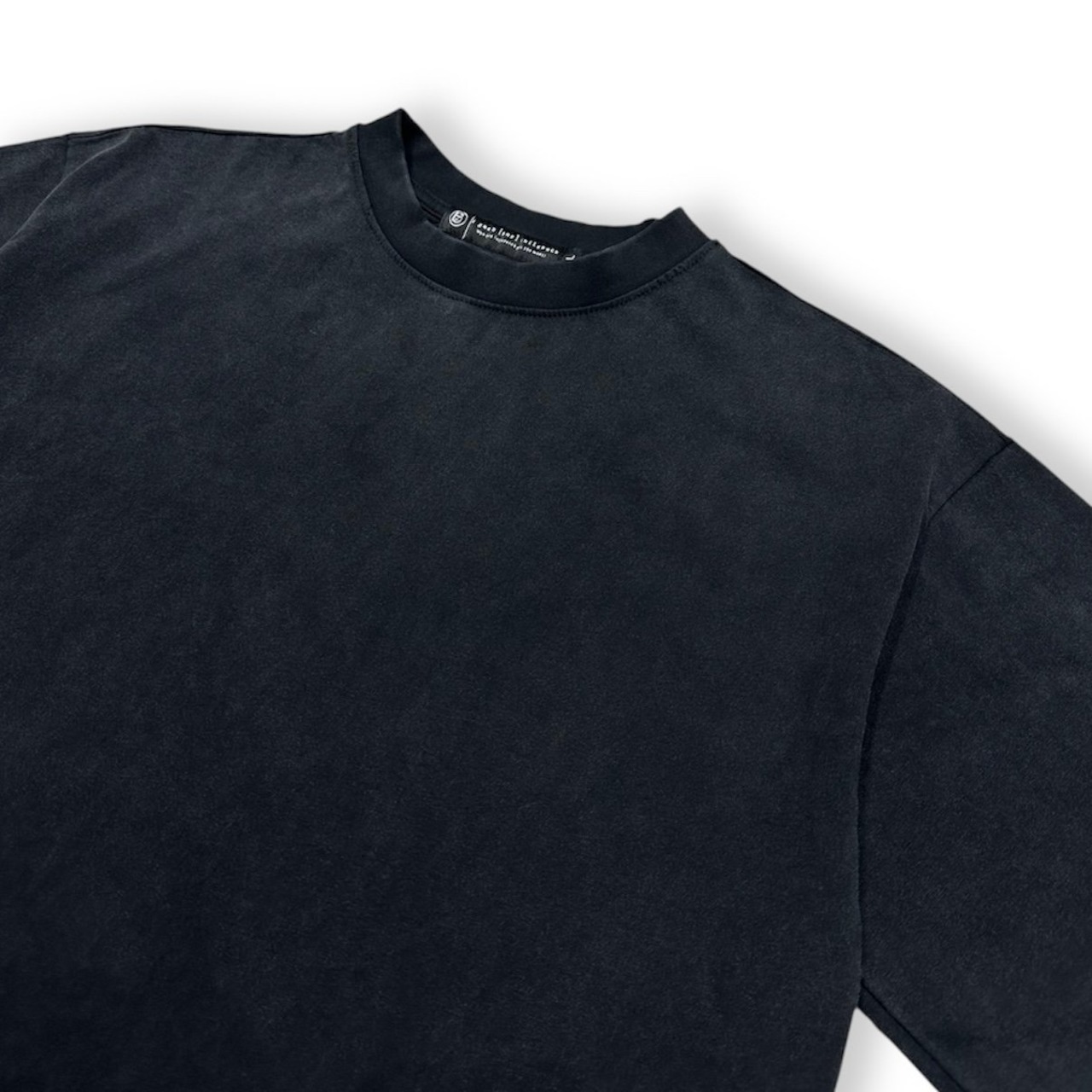 A Good Bad Influence / othello exclusive tee black