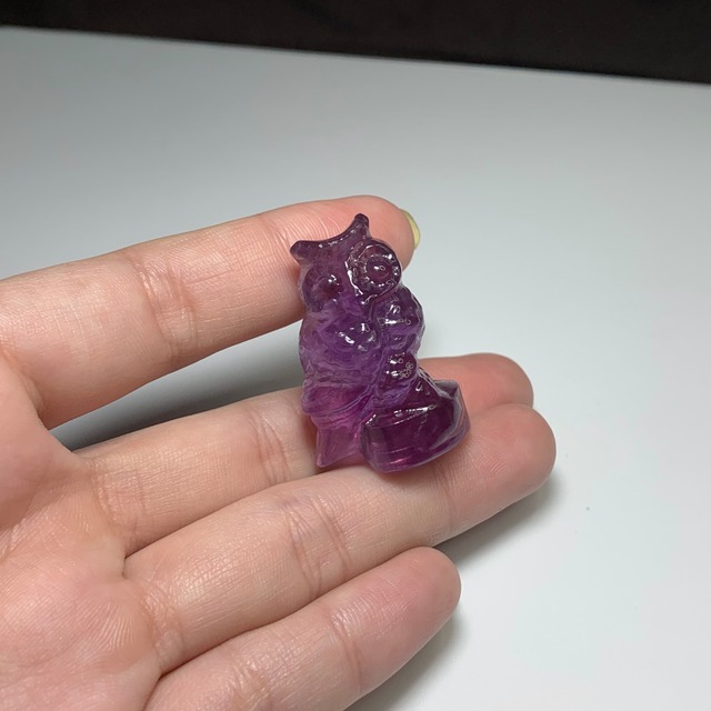 8.可愛いふくろう・フローライト