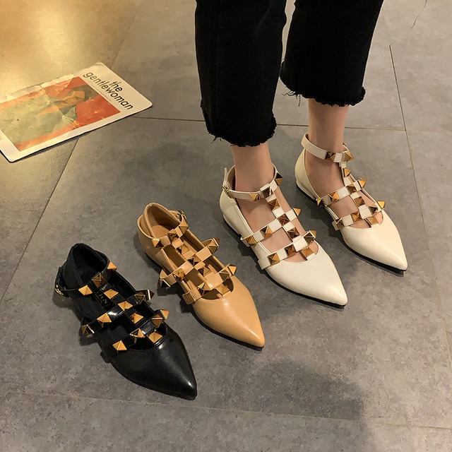 シングルレディーススプリングレッドバックルスタンダード 靴 シューズ レトロ 春物 部族の婦人靴18885089074