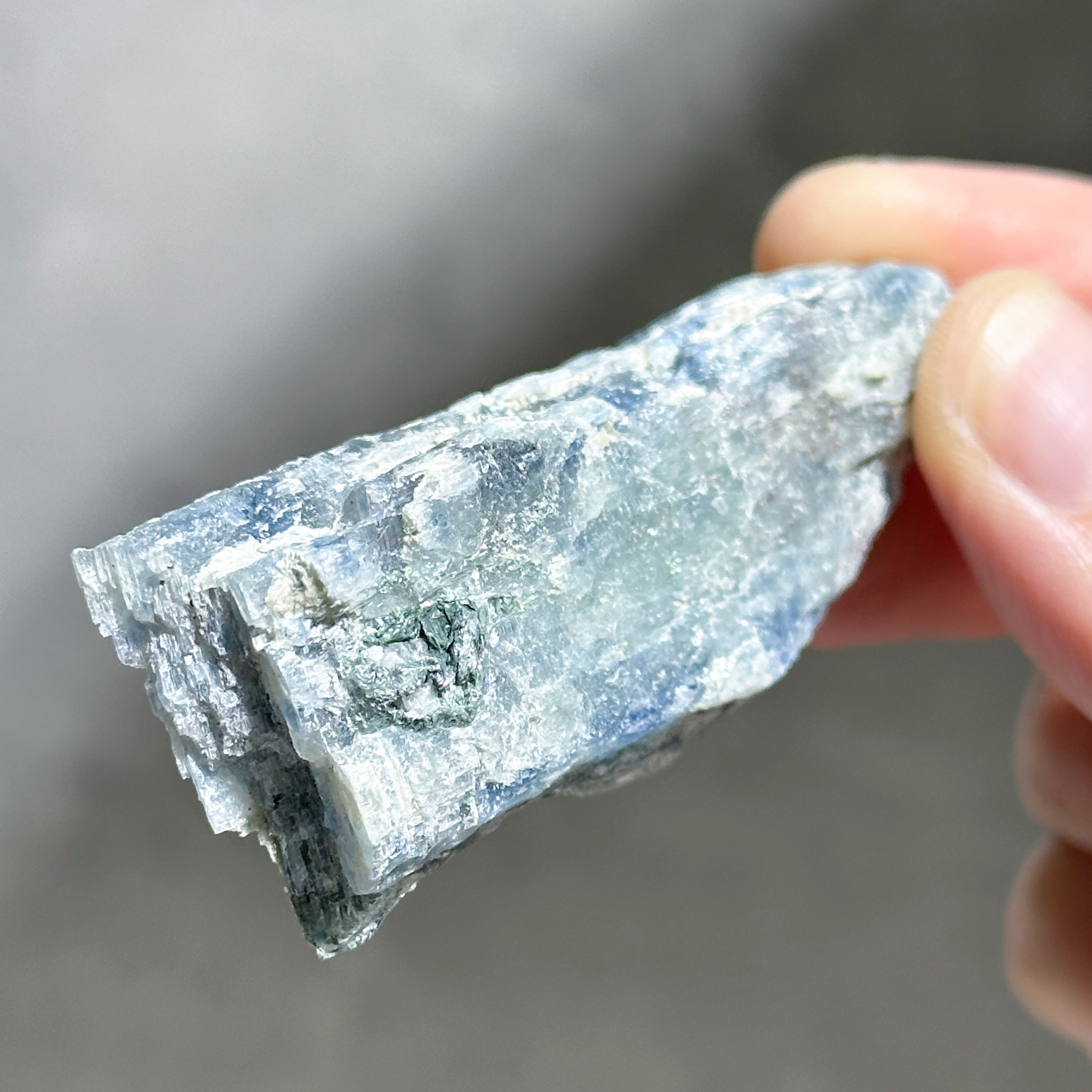 【特大】カイヤナイト 結晶 カイヤナイト 原石73◇ Kyanite ◇天然石・鉱物・パワーストーン