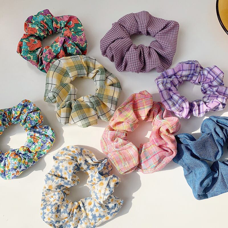 フローラルスタンダードレッド レトロ 花柄 ブラック・アイド・ピーズ22671694336