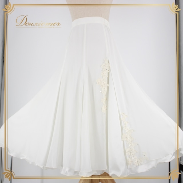 社交ダンス 衣装 スタンダード スカート レッスンウェア オールシーズン 白 ホワイト系 ラインストーン 練習着 シンプル フォーマル 清楚 流れる スカート ふわり 二重スカート 薄手 軽量 可愛い 美しい 上品 練習用 コスチューム エレガント ダンスウェア 目を引く おしゃれ お洒落 ラグジュアリー レディース 取り入れる 社交ダンス 衣装 スタンダード スカート レッスンウェア オールシーズン 白 ホワイト系 ラインストーン 練習着 シンプル フォーマル 清楚 流れる スカート ふわり 二重スカート 薄手 軽量 可愛い 美しい 上品 練習用 コスチューム エレガント ダンスウェア 目を引く おしゃれ お洒落 ラグジュアリー レディース 取り入れる