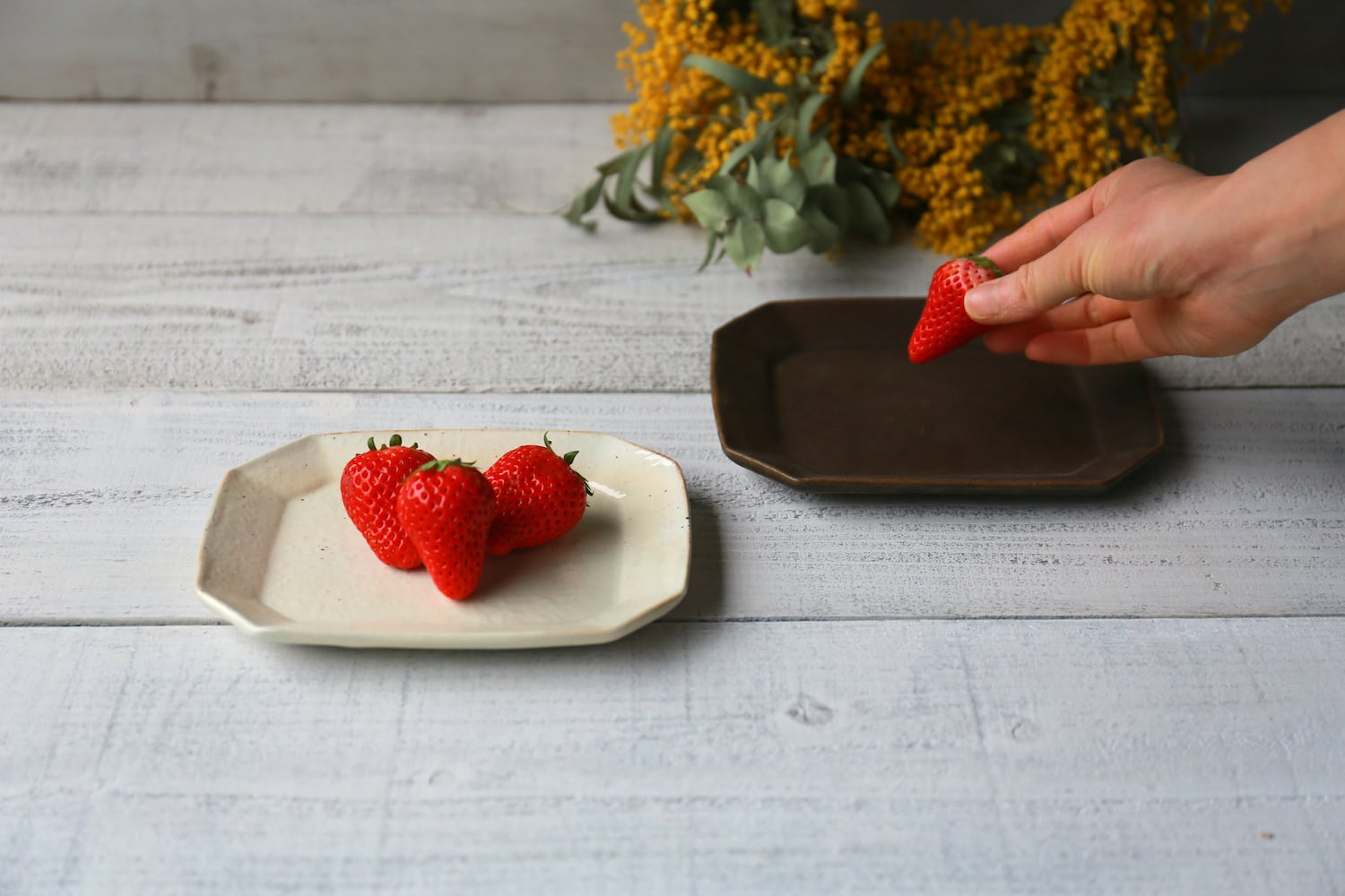 サビ釉 八角ケーキ皿 | 古谷製陶所