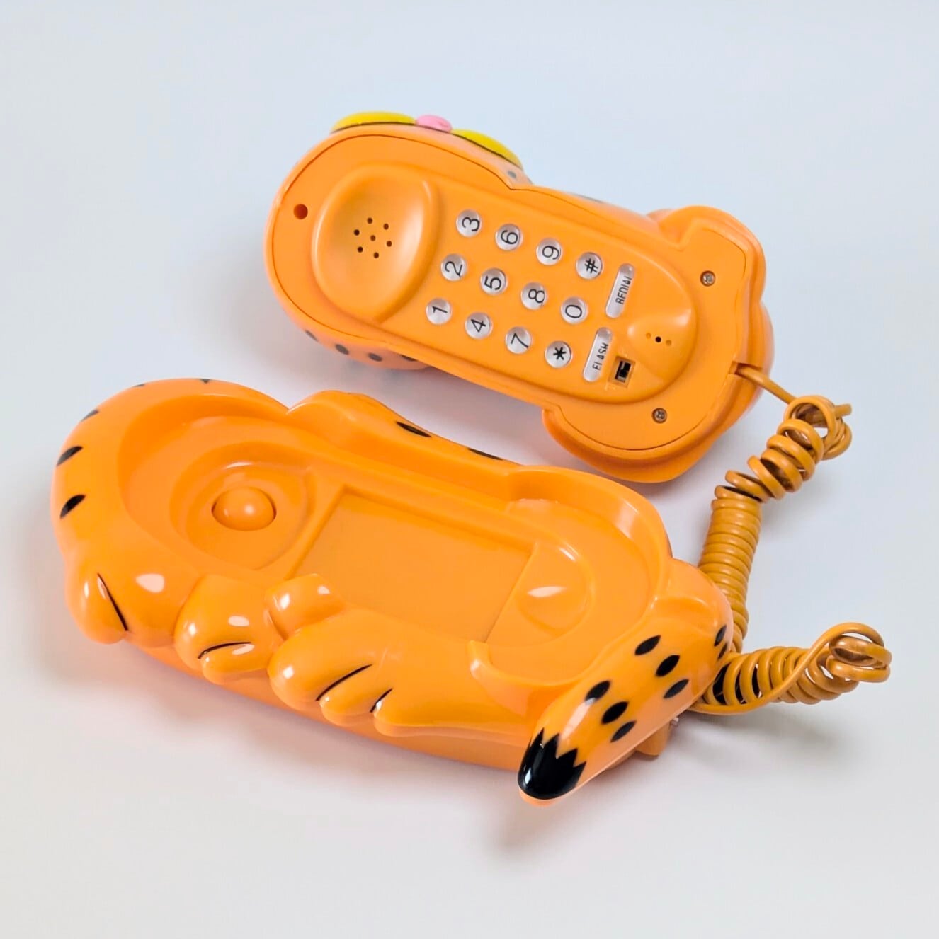 ☆ VINTAGE80' 90'☆【 Garfield ( ガーフィールド ) 】Garfield Telephone / 型番：HA8828(11)P/T / 電話機 〚アメリカン雑貨 アメトイ〛