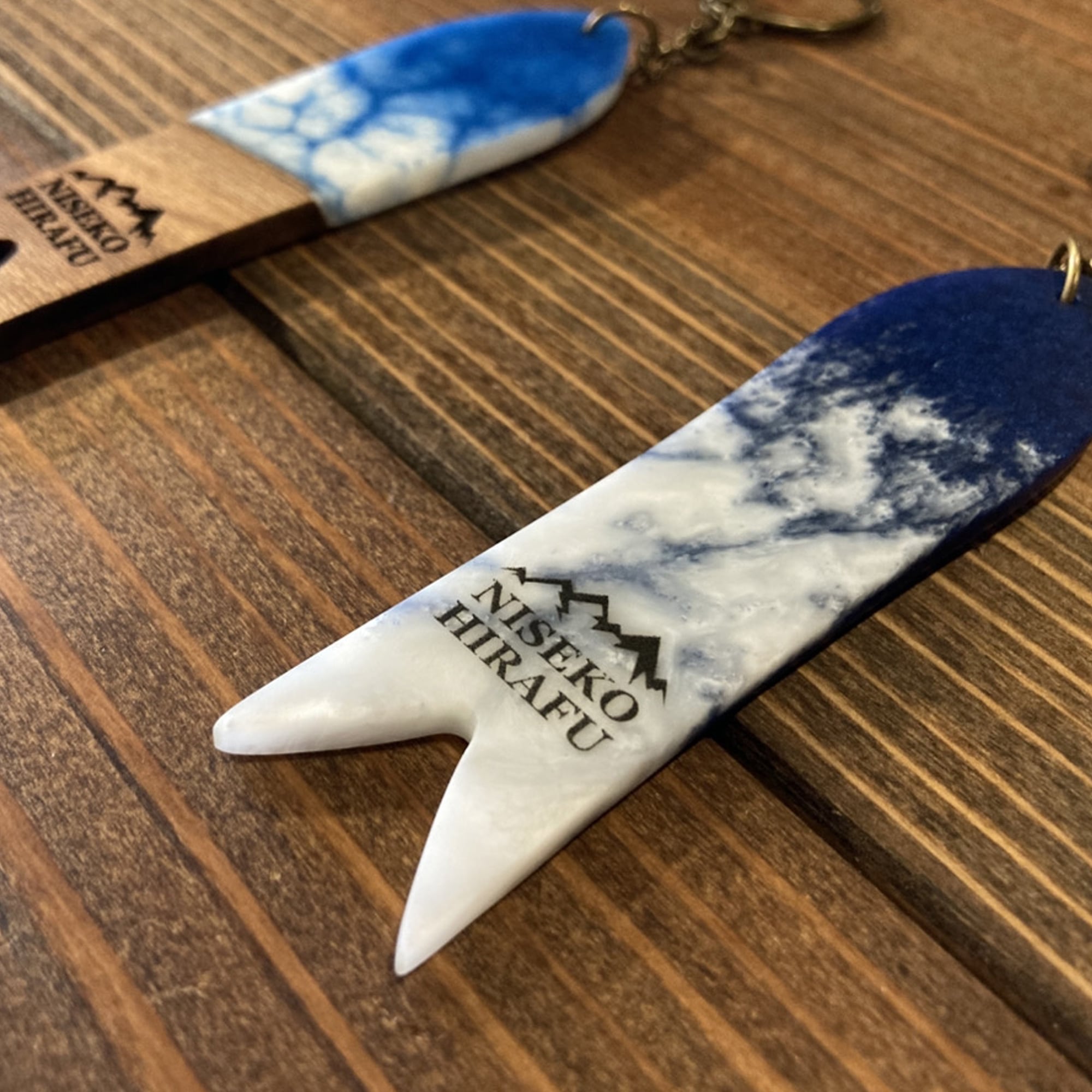 Niseko Resin key ring -ニセコレジンキーリング- | 8A GARAGE(ヤエイ