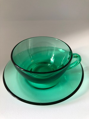 フランス製　グリーンティーカップ　ガラス　一組