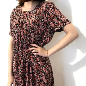 Vintage Floral Pintuck Front Dress / 花柄ピンタックレーヨンワンピース