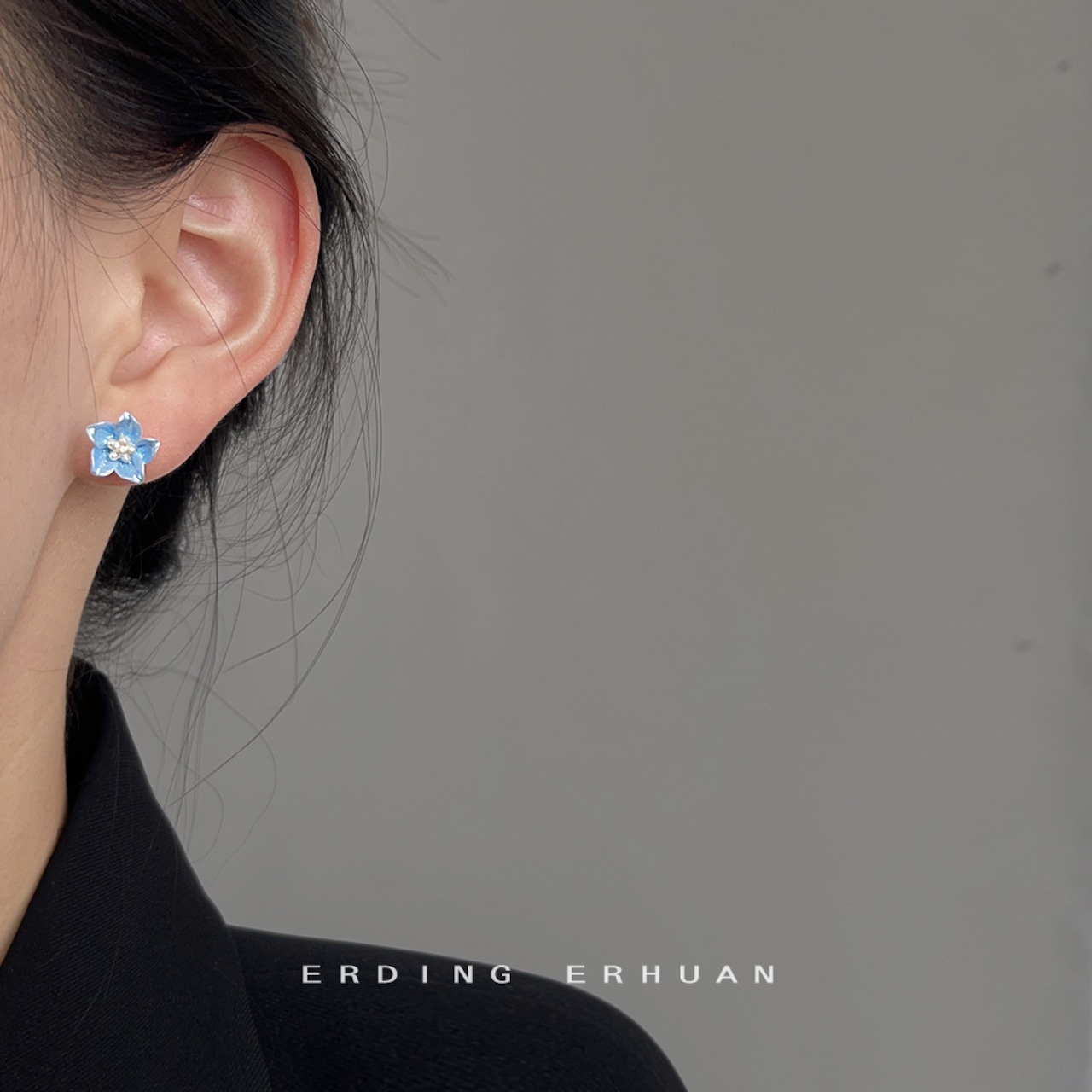 青い花ピアス シルバー針 金属アレルギー防止 フラワー お花 イヤリング 大ぶり