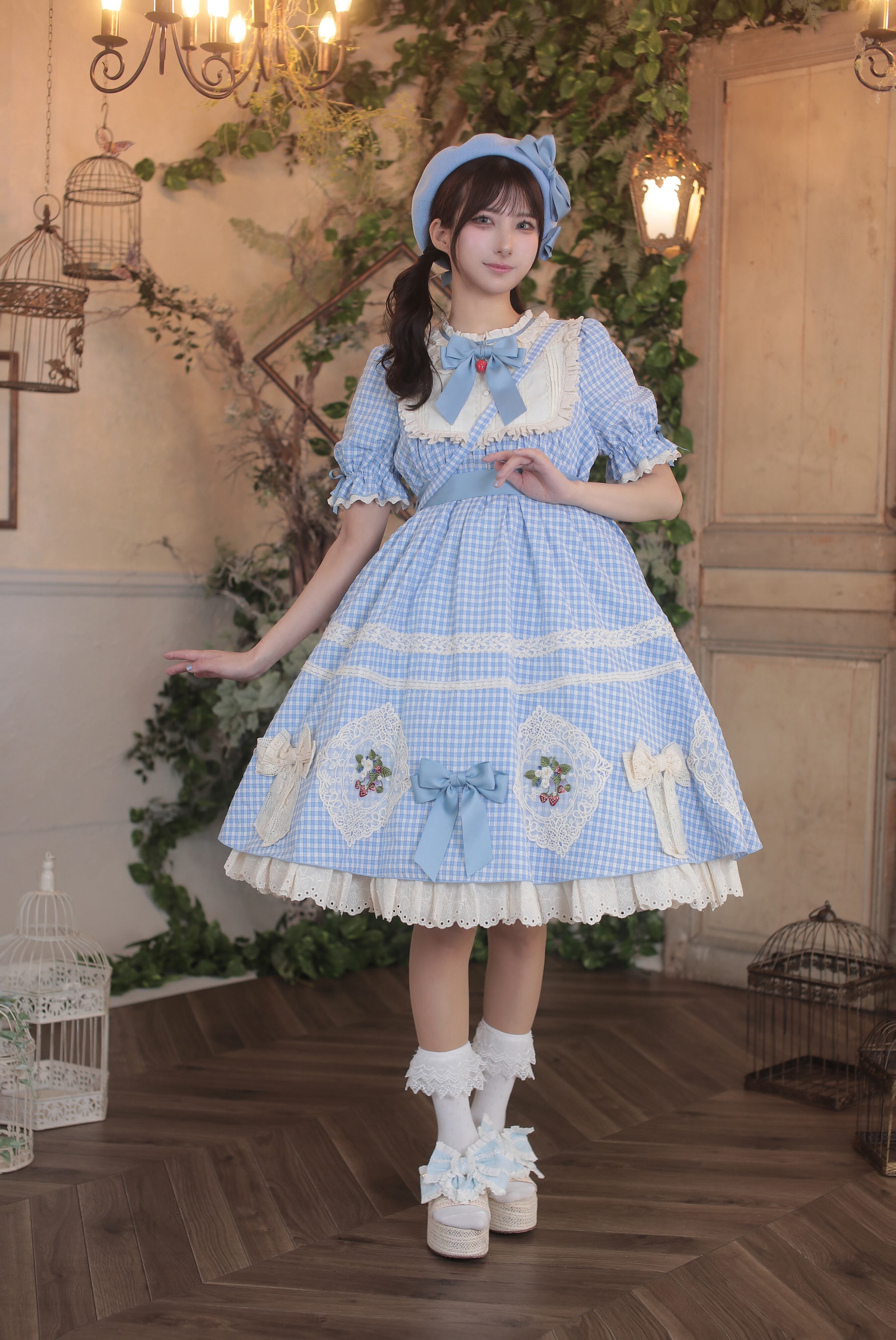 ストロベリー・リボンブーケ いちご刺繍ベレー | HoshibakoWorks