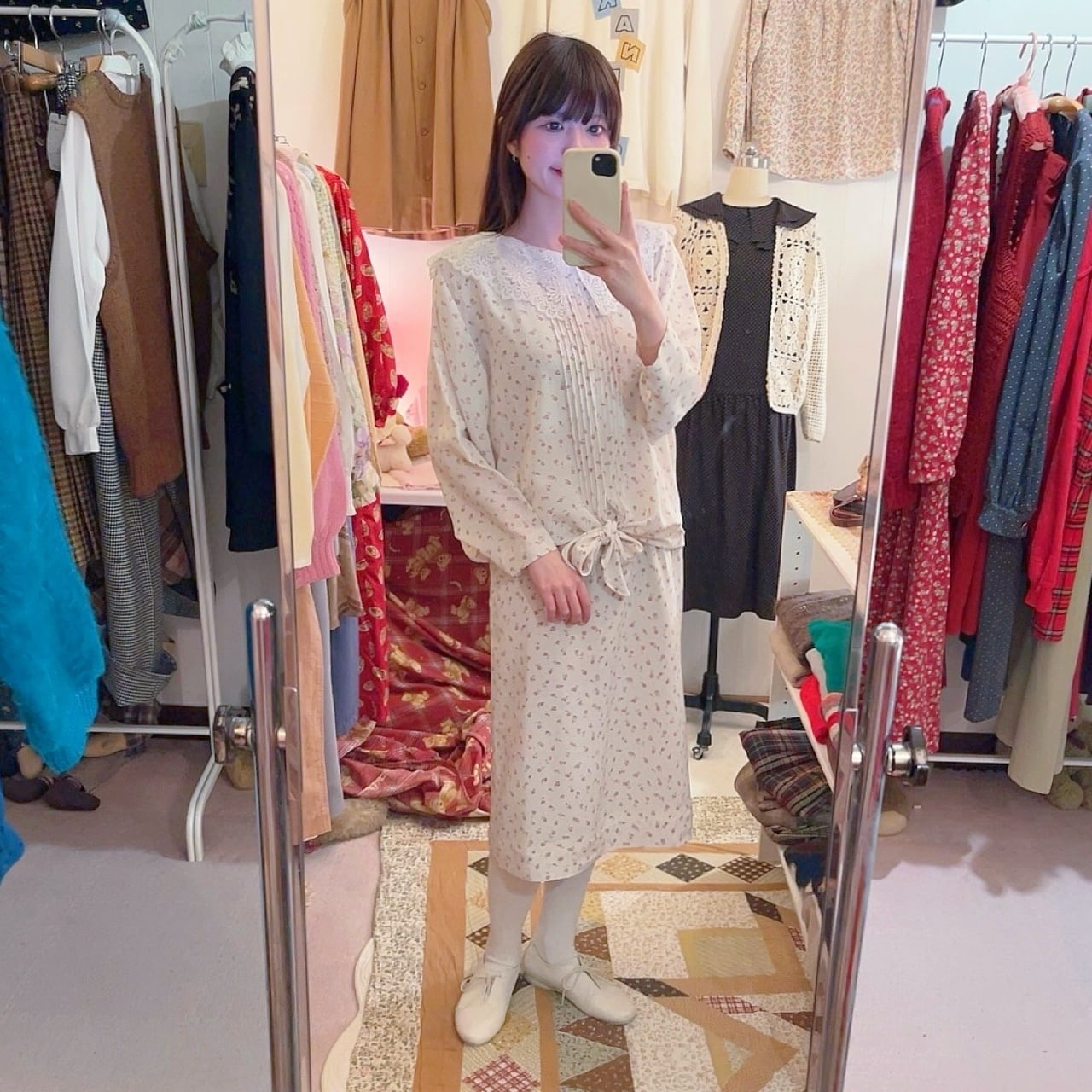 mini rose lace collar separate one-piece