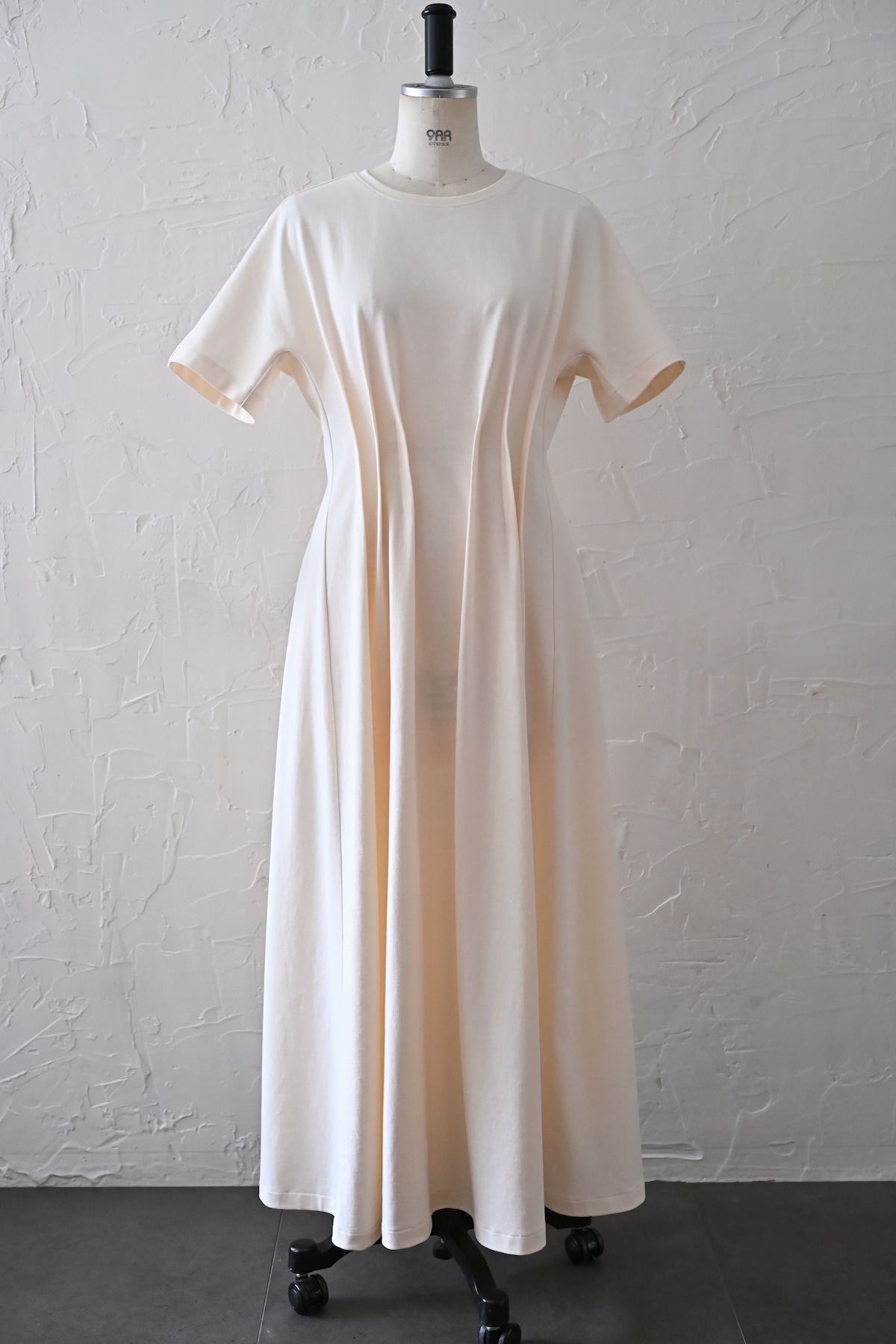 T-SHIRT DRESS / IVORY（Tシャツドレス / アイボリー） | MASAHIRO OKUNO