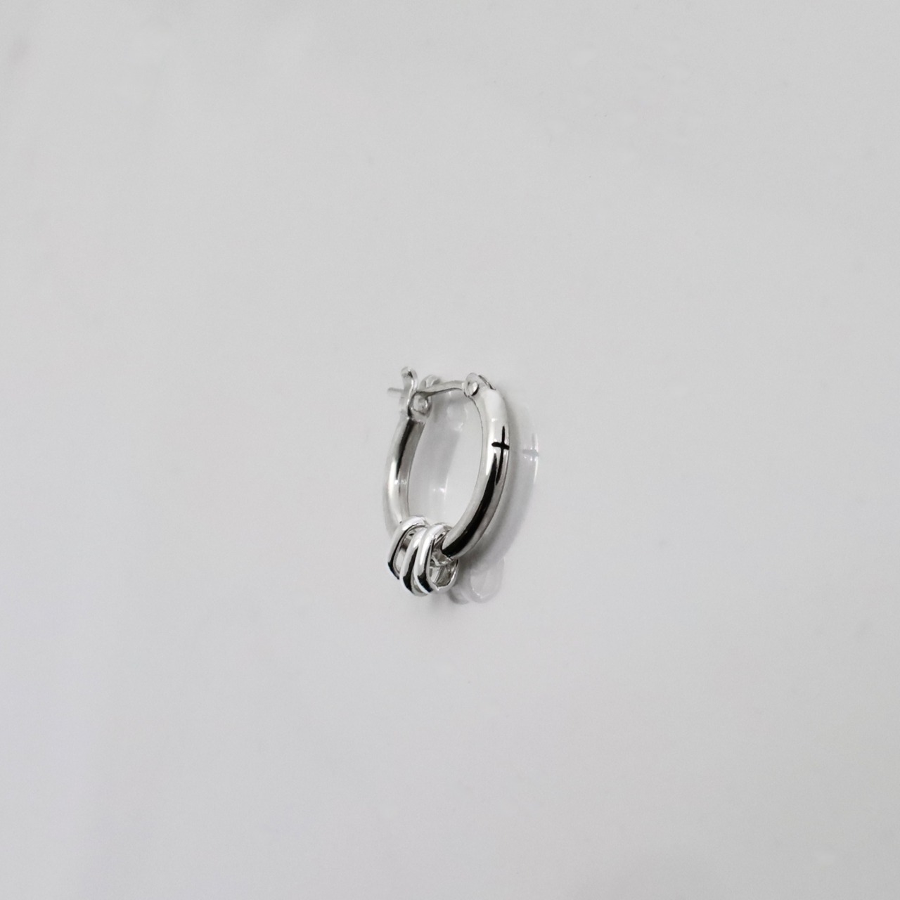 CROSS THIN HOOP with OVAL / クロスシンフープピアス ウィズ オーバル