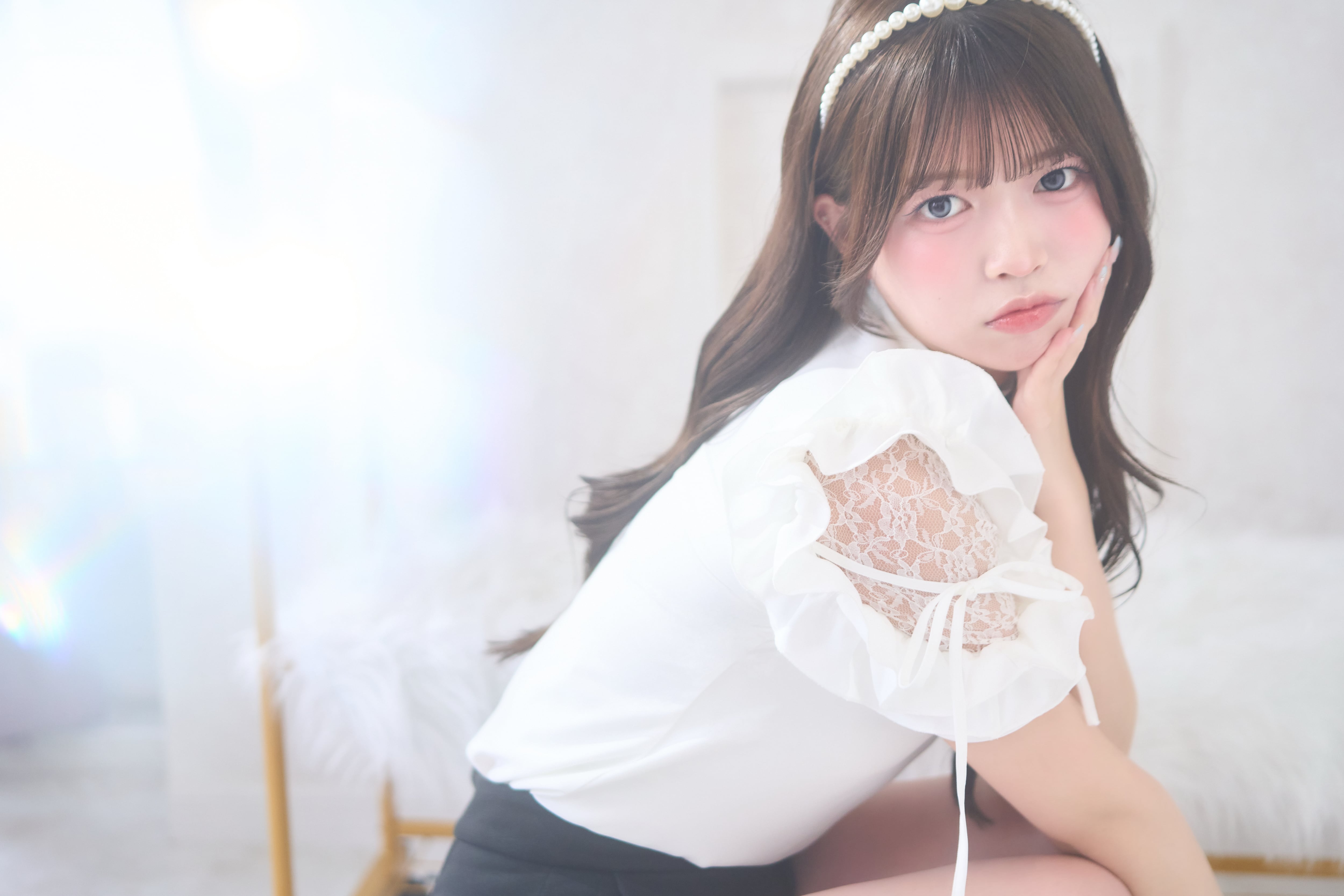 きらきらショルダーフリルブラウス