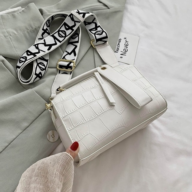 エンドクロコダイルパターンバッグハンドバッグ2020新しいトレンディなファッションネットレッドポータブルボストンショルダーメッセンジャーバッグ Tiancai_Wing_Bag7871557