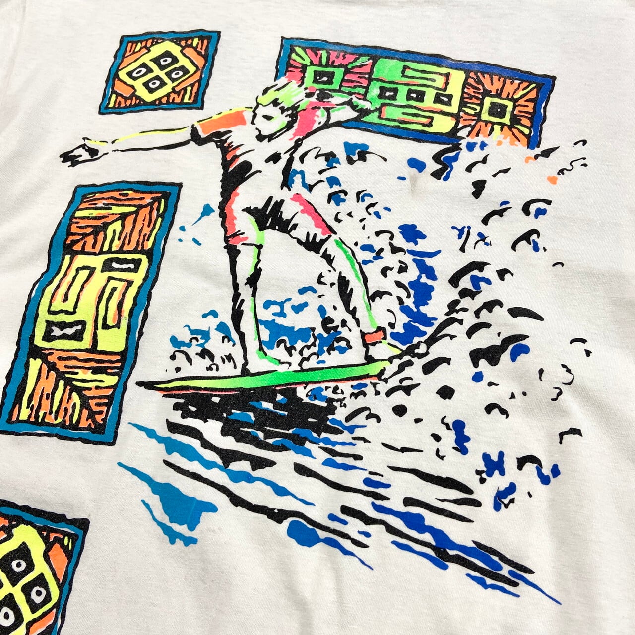 90'sビンテージ！アメリカ製 Pitkin CLOTHINGマルチカラーバッグ 90年代 USA製 HOBIE サーフ マルチプリントTシャツ メンズXL 古着 90s